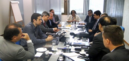 Reunião foi realizada na sede do Serpro, em Brasília Reunião foi realizada na sede do Serpro, em Brasília