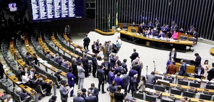 Fotografia de uma sessão da Câmara dos Deputados, em Brasília. Crédito: Luis Macedo/Câmara dos Deputados