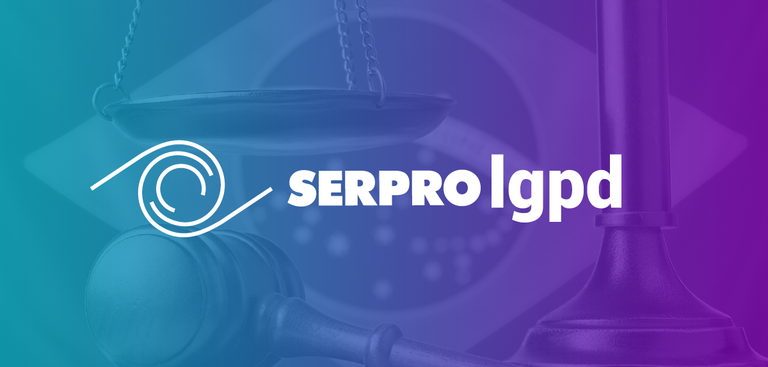 Logomarca do Serpro LGPD, na frente. Ao fundo, imagem da bandeira do Brasil, e uma balança, remetendo à lei (LGPD) Logomarca do Serpro LGPD, na frente. Ao fundo, imagem da bandeira do Brasil, e uma balança, remetendo à lei (LGPD)