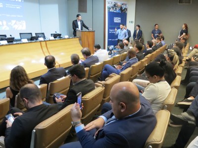 Ministro da infraestrutura fala sobre cadastro positivo de condutores no auditorio do serpro.JPG