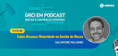 O que define o nível de maturidade de uma organização na gestão de riscos?