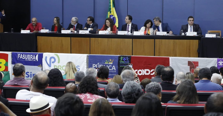 Cerimônia de assinatura da Portaria com o protocolo e o regimento interno da MNNP