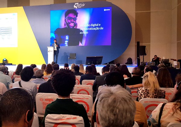 Palestra de Leandro Garcia no Secop 2023.jpg