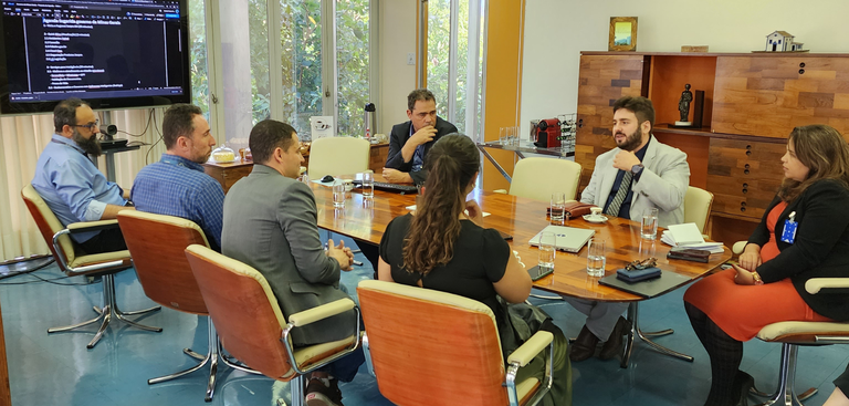 Reunião entre Serpro e representantes do governo de Minas Gerais foi realizada na Regional Belo Horizonte