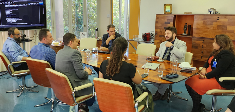 Reunião entre Serpro e representantes do governo de Minas Gerais foi realizada na Regional Belo Horizonte