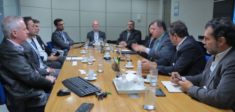 Reunião entre Serpro e Câmara de Comércio Árabe-Brasileira Reunião entre Serpro e Câmara de Comércio Árabe-Brasileira