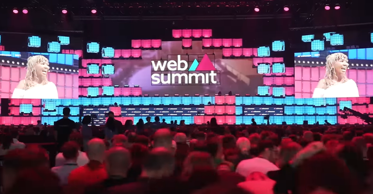 Imagem da edição 2023 do Web Summit Lisboa (crédito da foto: websummit.com)