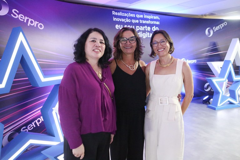 Celebração reuniu empregados, clientes do governo e parceiros do setor privado