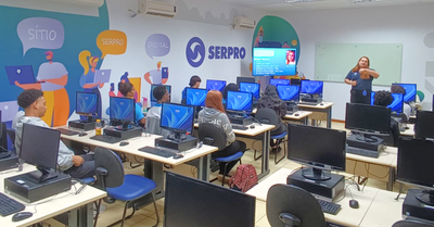 Serpro fortalece inclusão digital com doações de equipamentos a comunidades