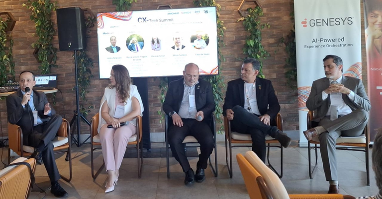 O CX-Tech Summit 2025 reuniu gestores, secretários e líderes do setor governamental