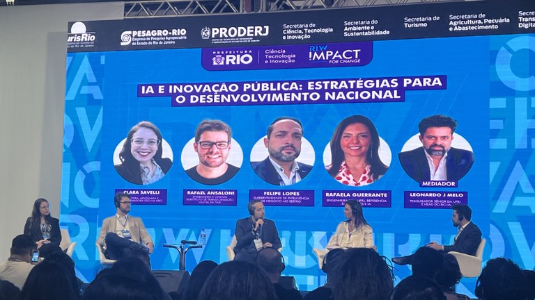 Superintendente Felipe Lopes em painel no RIW 2025