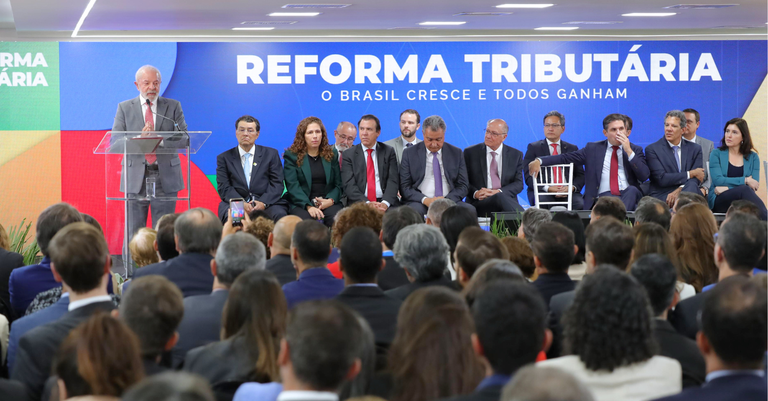 Presidente Lula discursa na cerimônia de lançamento da Plataforma da Reforma Tributária do Consumo, realizada no Serpro, em Brasília