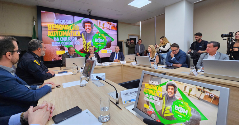 Coletiva do Ministério dos Transportes Coletiva do Ministério dos Transportes