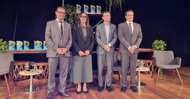 Heriberto Henrique Vilela do Nascimento, subsecretário de Contabilidade Pública da STN; Ariadne Fonseca, diretora de Negócios Econômico-fazendários do Serpro; Rogério Ceron de Oliveira, secretário-executivo do Ministério da Fazenda; e Daniel Cardoso Leal, secretário do Tesouro Nacional