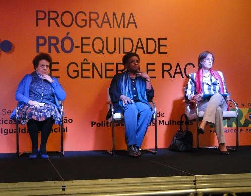Abertura do evento contou com ministras Menicucci e Bairros, além de representante da OIT